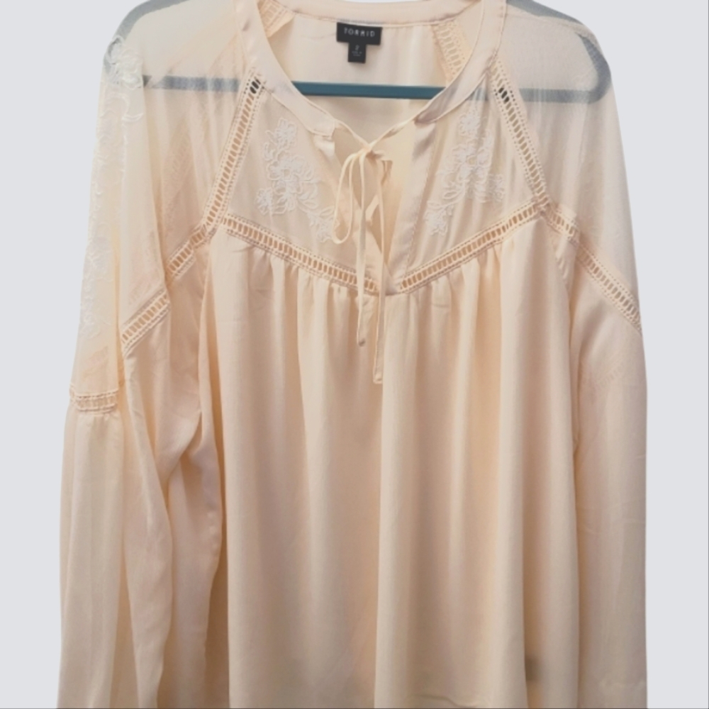 TORRID Chiffon Blouse size 2